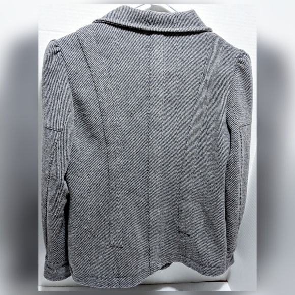 SOLD in BUNDLE Gorgeous Gray Pea Coat - Picture 3 of 6